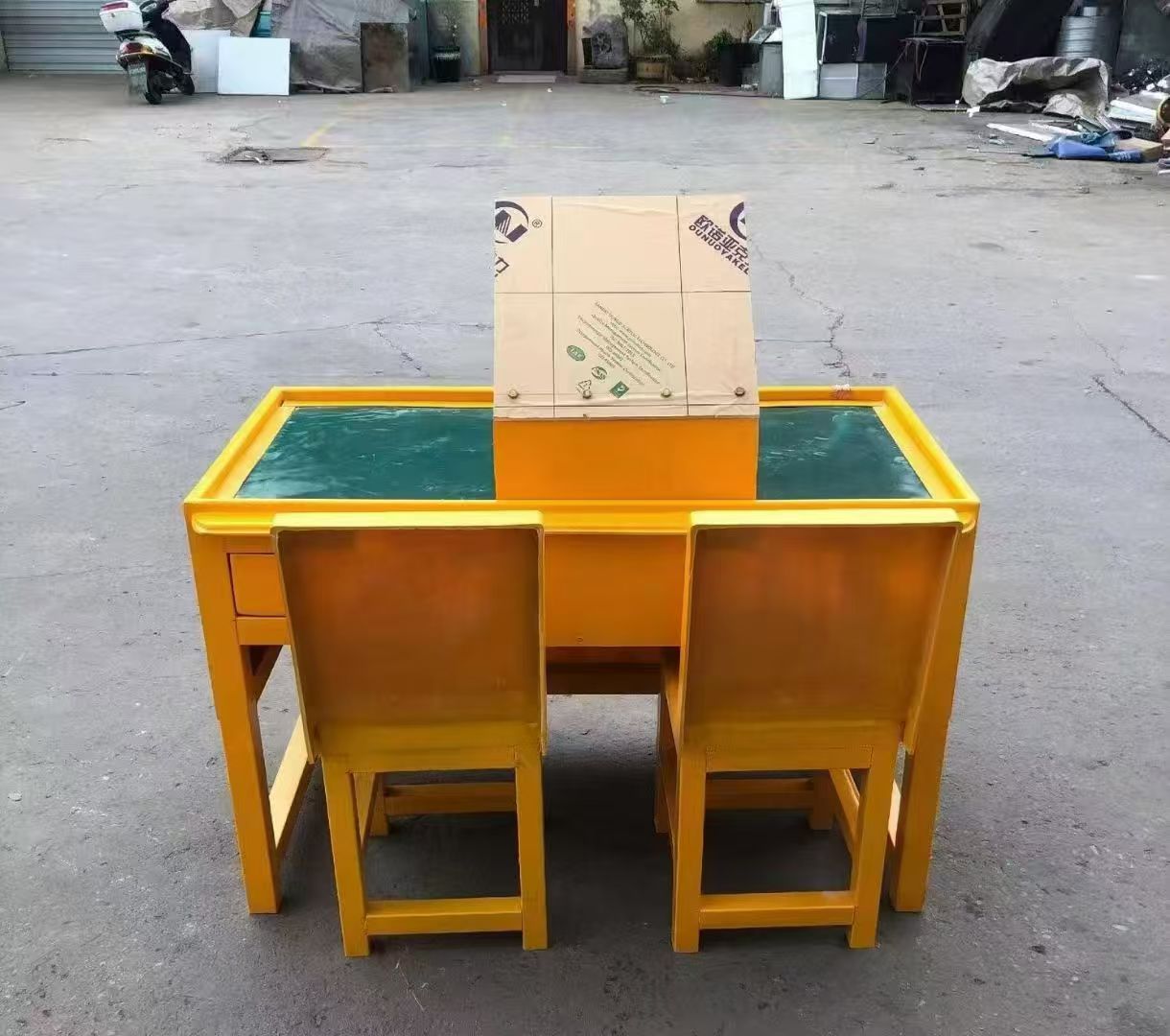 韩城防静电导通桌井下煤矿火工品发放桌：危险品流转的安全守护者